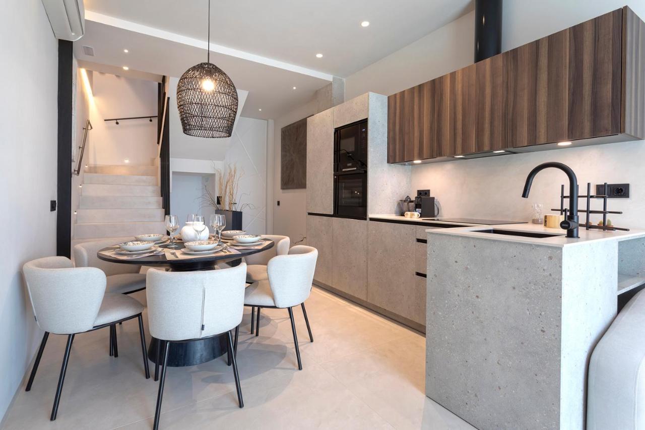 Magnificent Renovated 2Bd 2Bth Duplex With Terrace - City Centre Málaga Kültér fotó