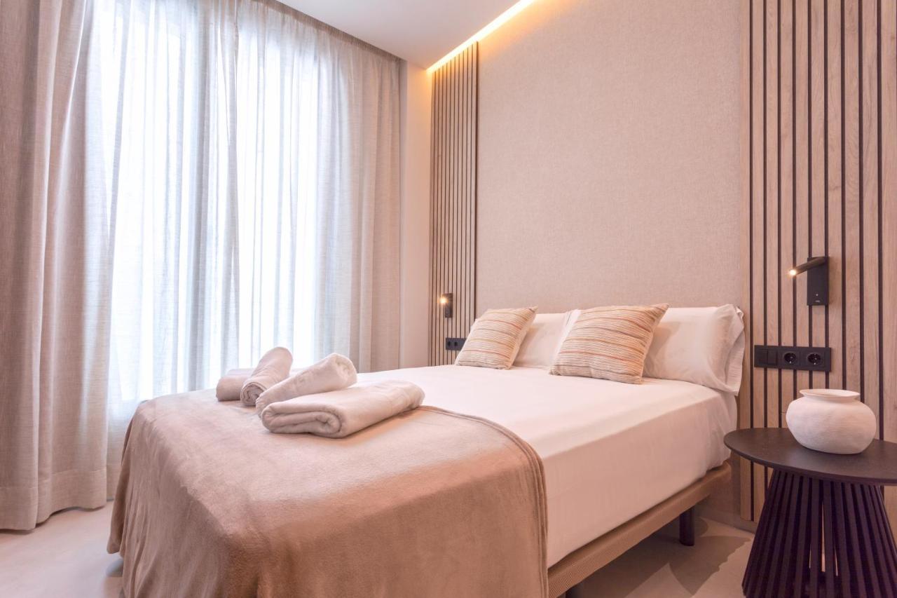 Magnificent Renovated 2Bd 2Bth Duplex With Terrace - City Centre Málaga Kültér fotó